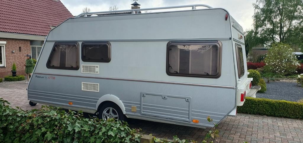Kip Platinum 47 TDB met opbouw AIRCO, Caravans en Kamperen, Caravans, Rondzit, Kip, Frans bed, Kachel