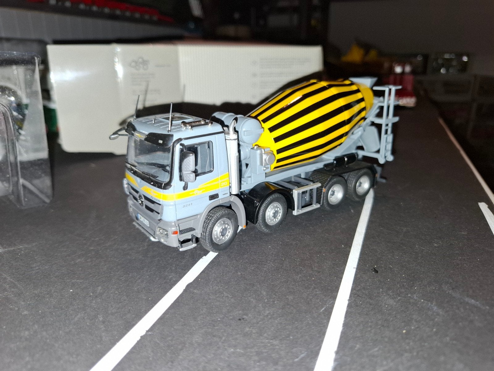 mb actros betonmixer, Ophalen of Verzenden, Nieuw, Bus of Vrachtwagen, NZG