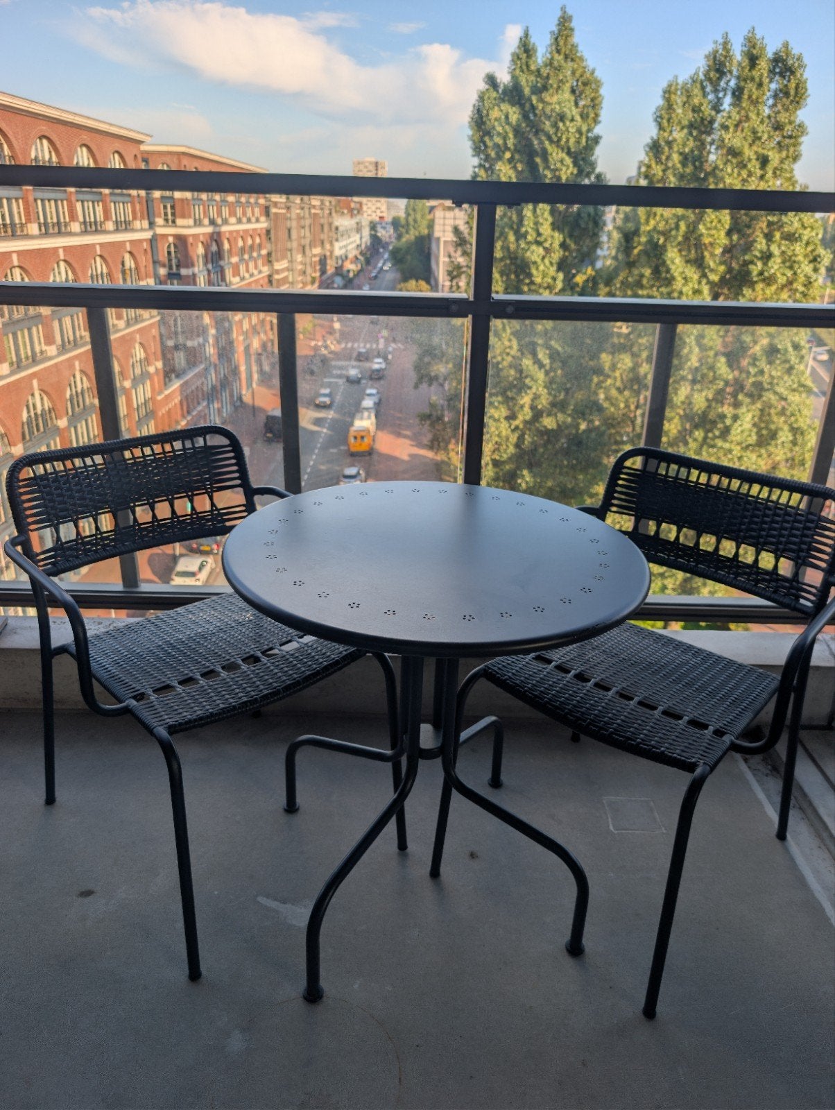 IKEA Läckö Balkonset/tuinset: 2 stoelen en tafel - Zwart, Tuin en Terras, Overige materialen, Gebruikt, Tuinset, Eettafel