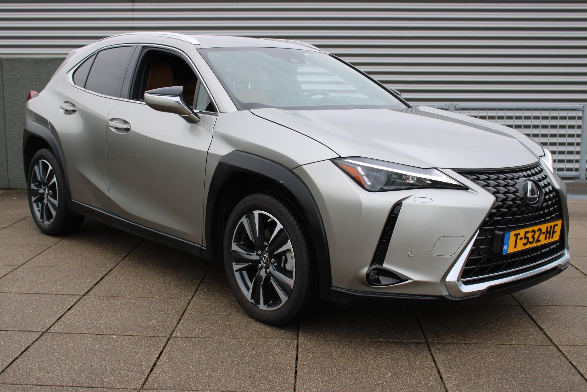 Lexus UX 250h Business Line Hybride 183 pk TREKHAAK / NAVIGA, Stof, Gebruikt, 4 cilinders, Origineel Nederlands