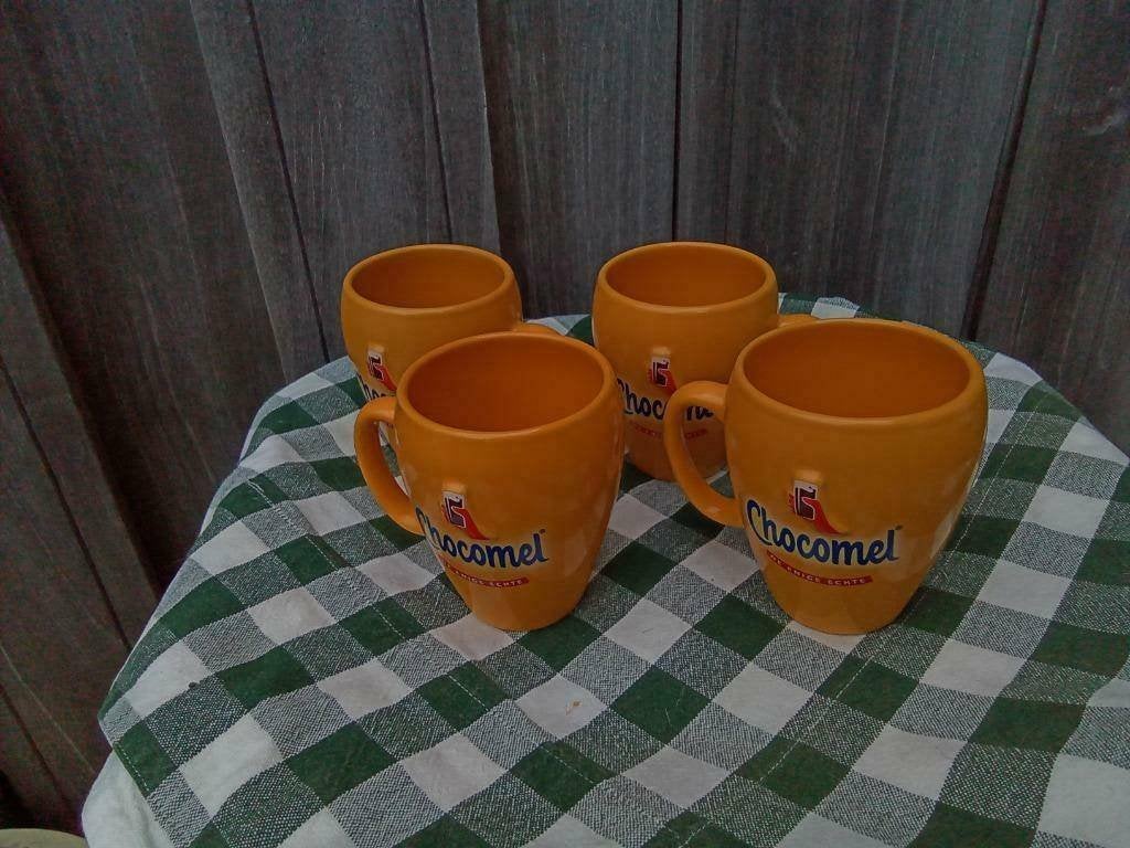 chocolademelk chocolademel bekers o.a vogels, Ophalen