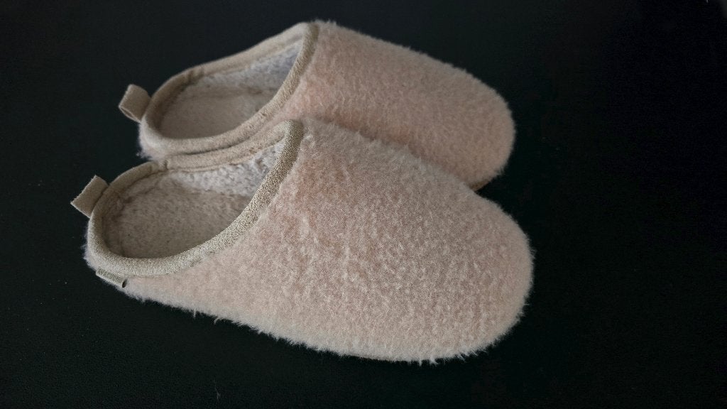 PANTOFFELS Schapenwol maat 35/36, Beige, Nieuw, Ophalen of Verzenden, Ayagucho