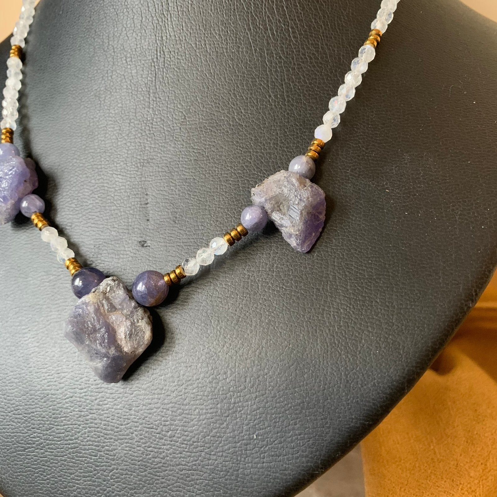Tanzaniet ruw maansteen beschermt intuïtie eigenwaarde, Sieraden, Tassen en Uiterlijk, Kettingen, Blauw, Nieuw, Ophalen of Verzenden