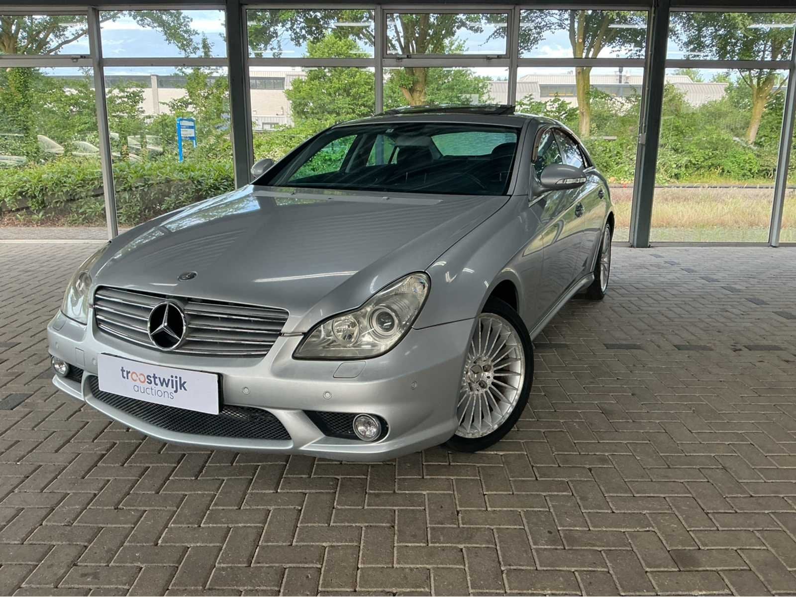 Mercedes CLS500 AMG C219 | 5.0 V8 | 2005 | youngtimer | 306, Automaat, Gebruikt, Overige carrosserieën, Bedrijf