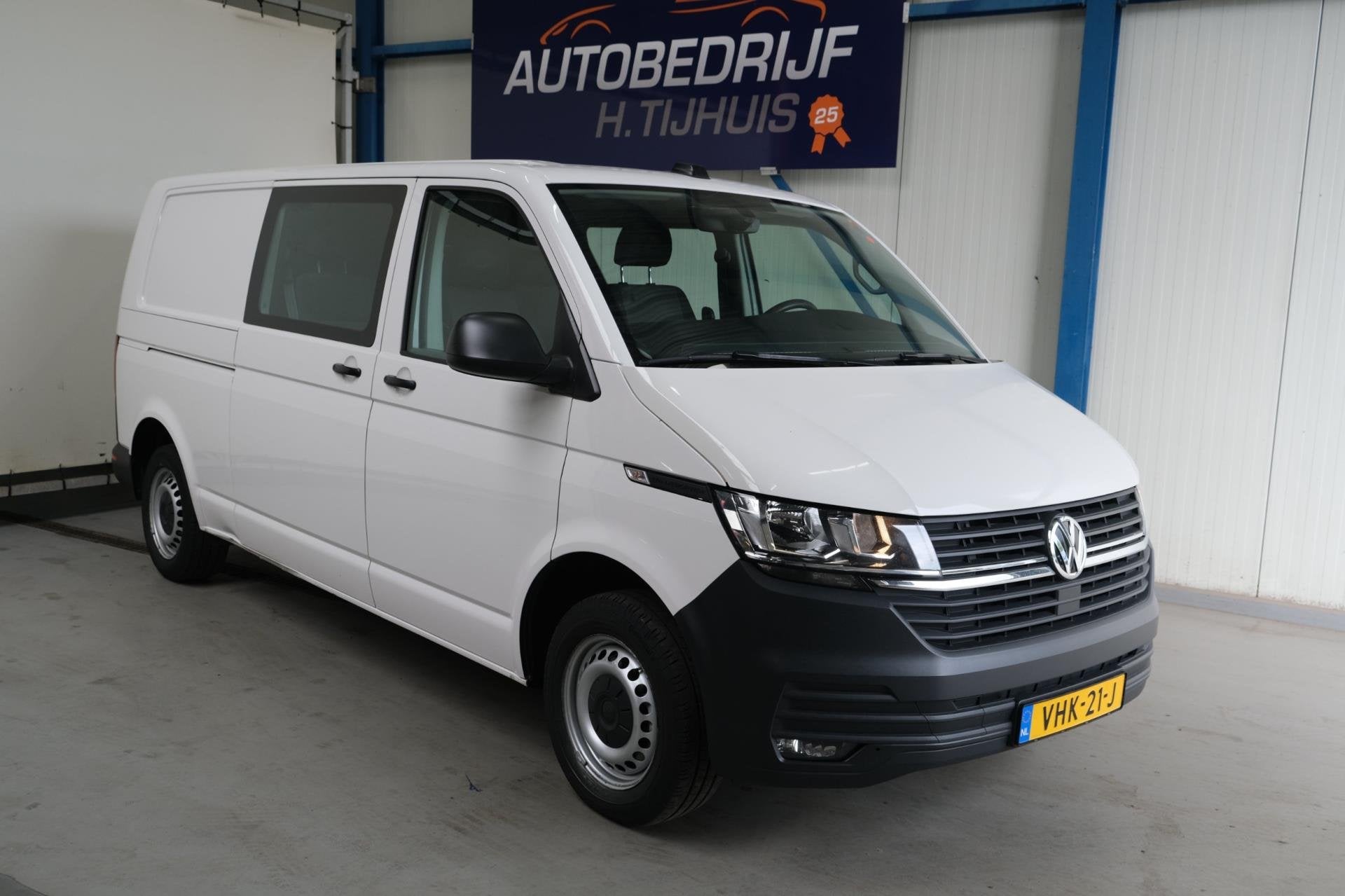 Volkswagen Transporter 2.0 TDI L2H1 30 DC, Voorwielaandrijving, Dealer onderhouden, Gebruikt, Euro 6