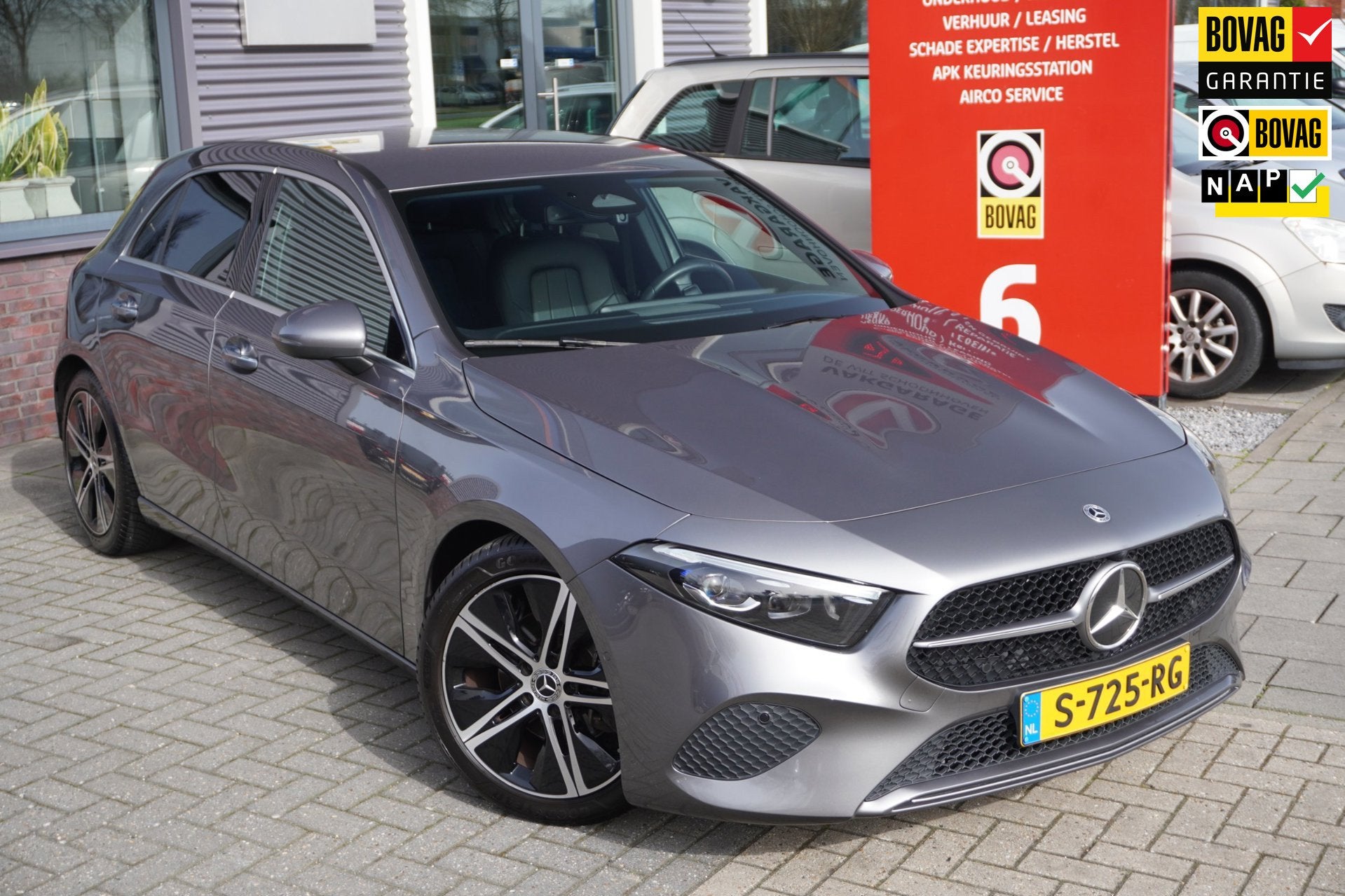 Mercedes-Benz A-klasse 180 Luxury Line / Sfeerverlichting /, 136 pk, Gebruikt, 4 cilinders, Bedrijf