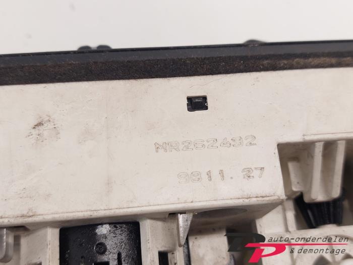 Kachel Bedieningspaneel van een Mitsubishi Space Star, Gebruikt, -, -, Ophalen of Verzenden