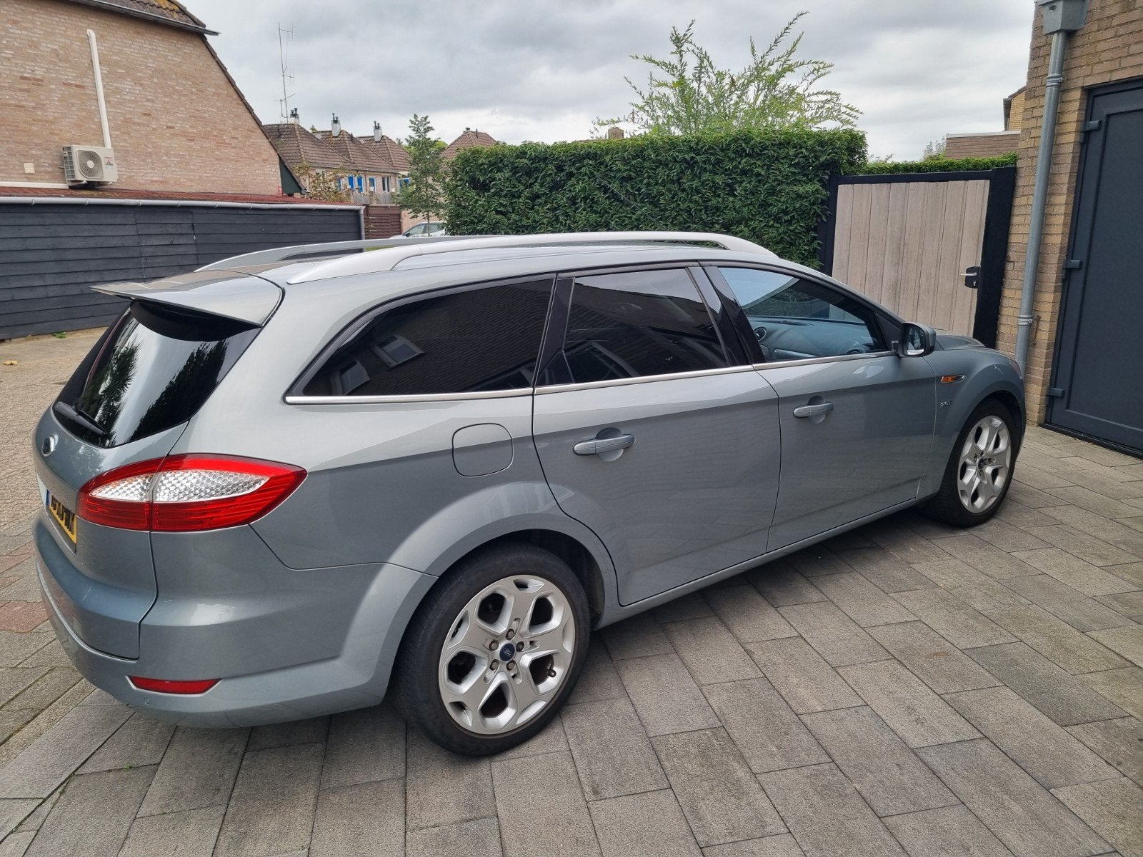 Ford Mondeo 2.5 20V 162KW Wagon 2007 Grijs, Auto's, Voorwielaandrijving, 1486 kg, 1800 kg, ABS