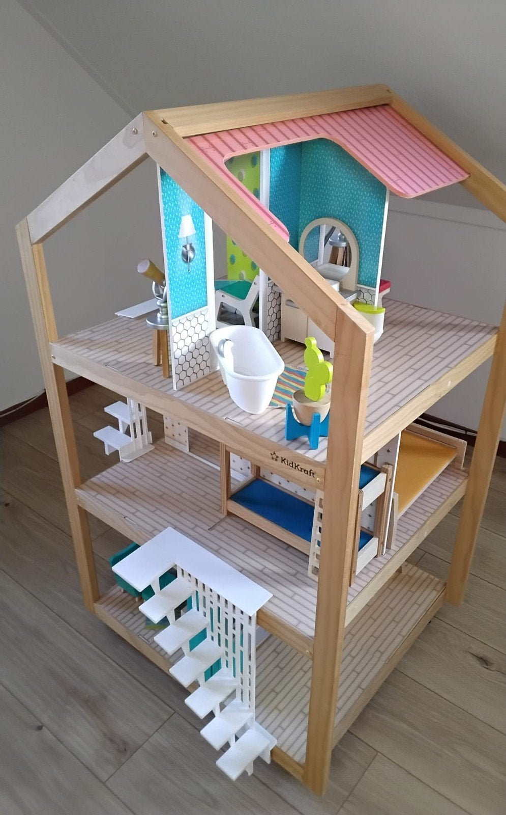 KidKraft Houten Poppenhuis - Volledig gemeubileerd, Ophalen, Zo goed als nieuw, Poppenhuis