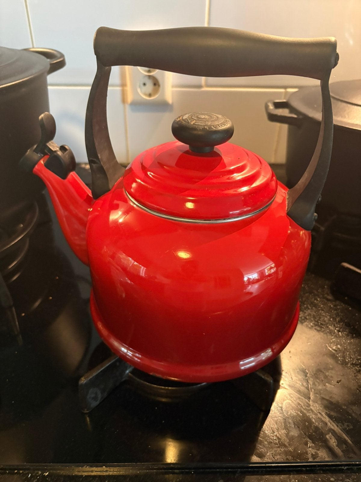 Le creuset fluitketel, Witgoed en Apparatuur, 2 liter of meer, Ophalen, Gebruikt
