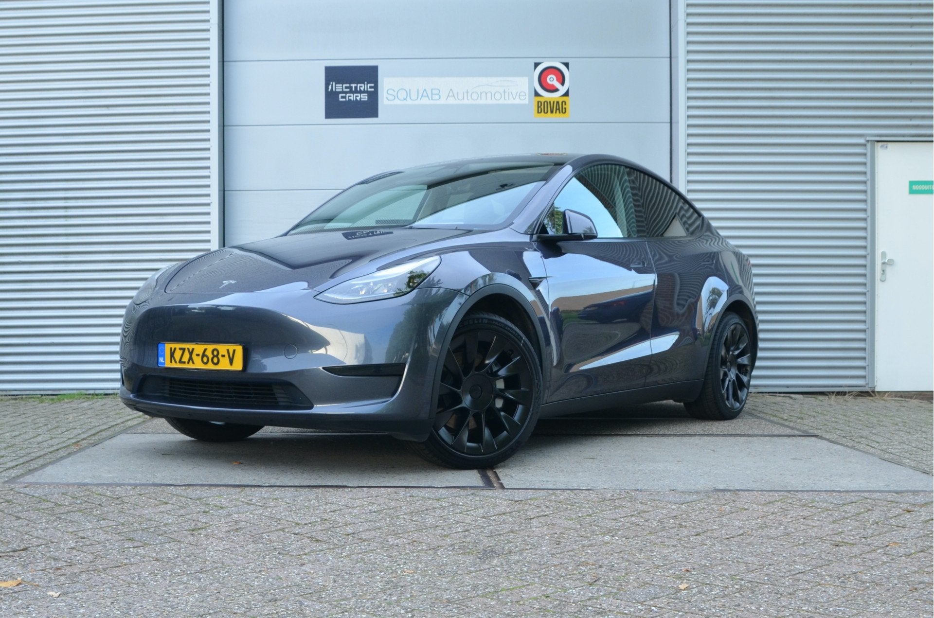 Tesla Model Y RWD 58 kWh AutoPilot3.0 Ryzen, LFP Accu, 20" A