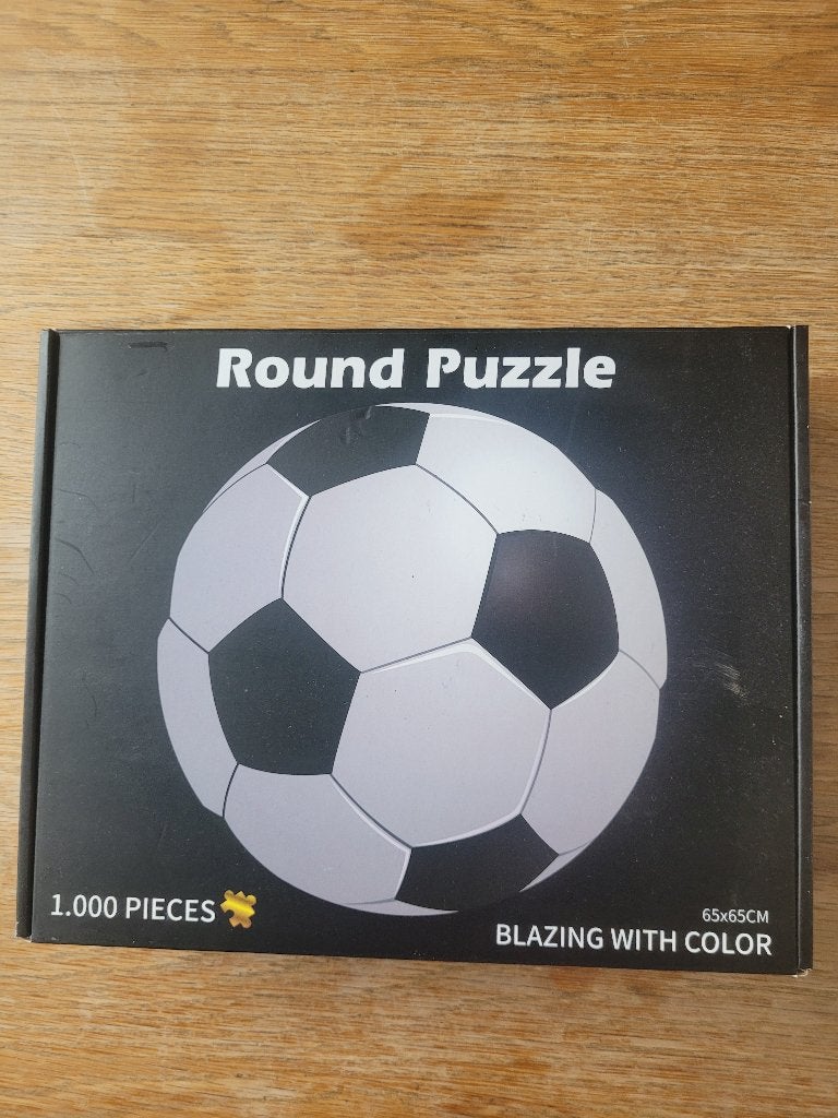 Ronde voetbalpuzzel - 1000 stukjes, Hobby en Vrije tijd, Ophalen of Verzenden, 500 t/m 1500 stukjes, Zo goed als nieuw, Overige typen