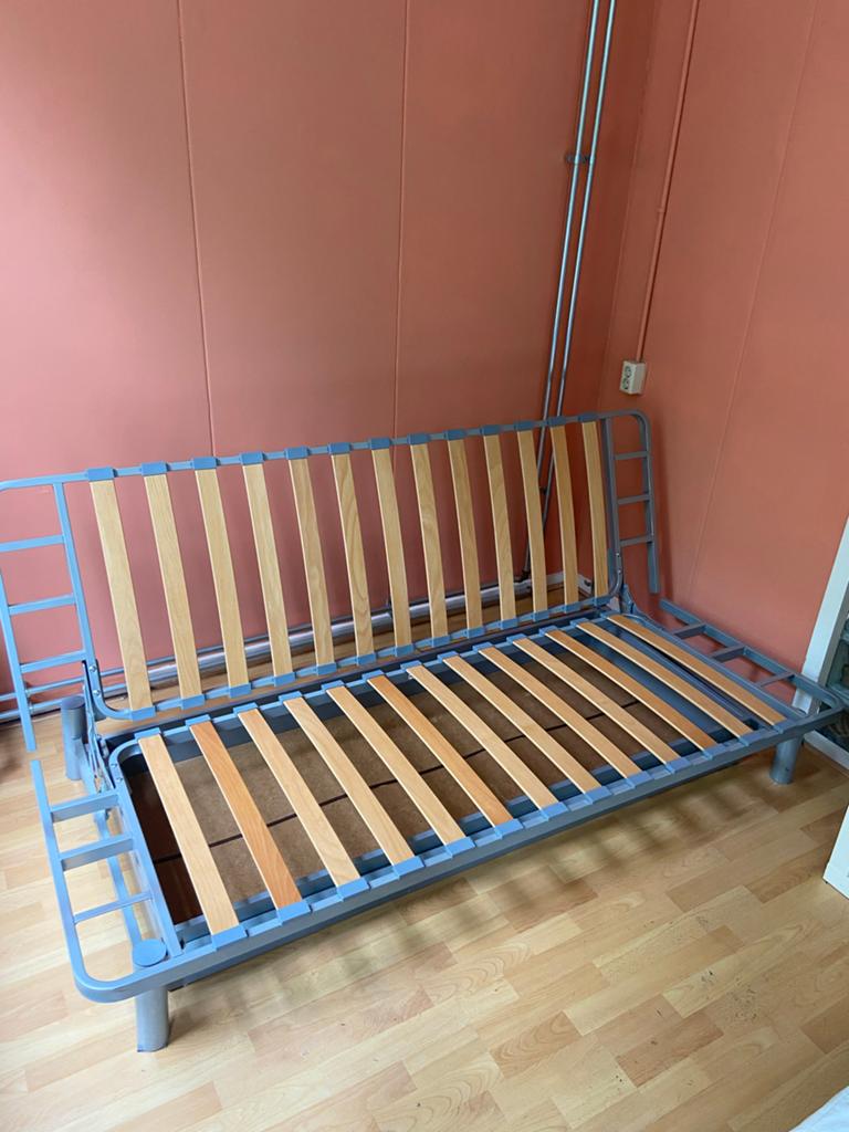 IKEA slaapbank - Grijs, 140x200 cm, Huis en Inrichting, Slaapkamer | Slaapbanken, Ophalen, Gebruikt, Tweepersoons, 140 cm