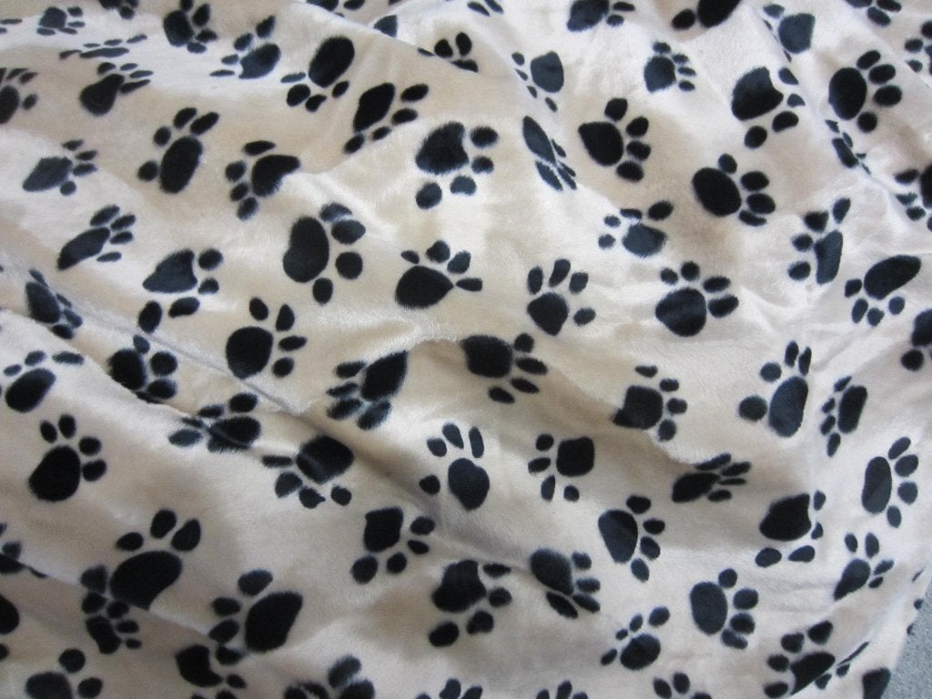 Mooie Stof == Hondenpootjes = Dierenpootjes = NIEUW, Hobby en Vrije tijd, Overige materialen, 120 cm of meer, Beige, Ophalen of Verzenden