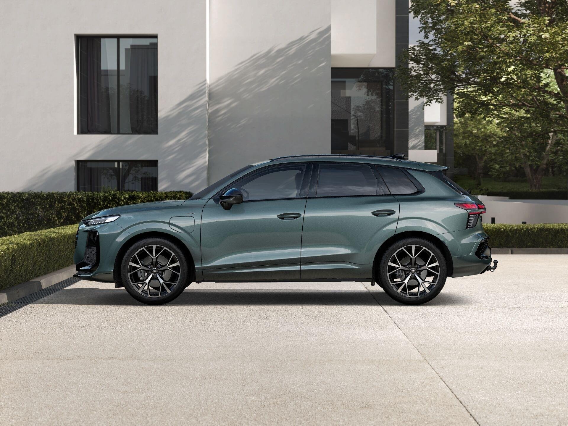 Audi Q3 1.5 e-hybrid 272pk S Edition | Panoramadak | 20" Vel, Auto's, 12 maanden, 1800 kg, 1498 cc, 4 cilinders
