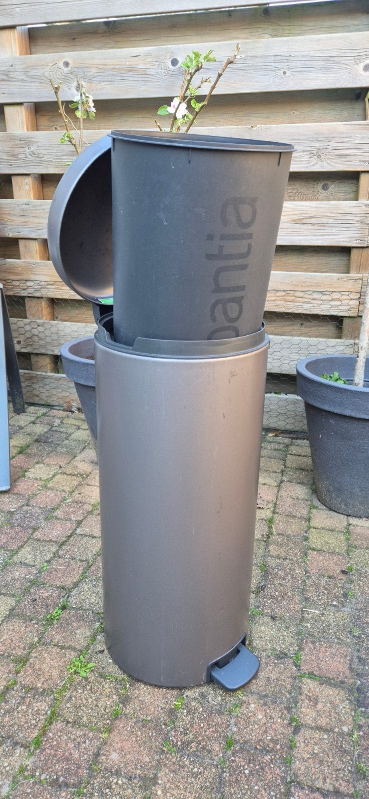 Brabantia prullenbak 60L, Huis en Inrichting, 40 liter of meer, Ophalen, Gebruikt, Rvs