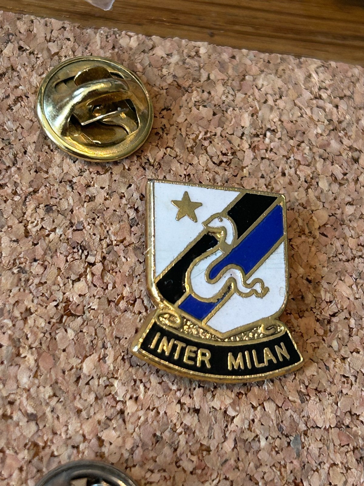 Inter Milan Speldje - Voetbalclub Pin, Ophalen of Verzenden, Zo goed als nieuw, Sport, Speldje of Pin