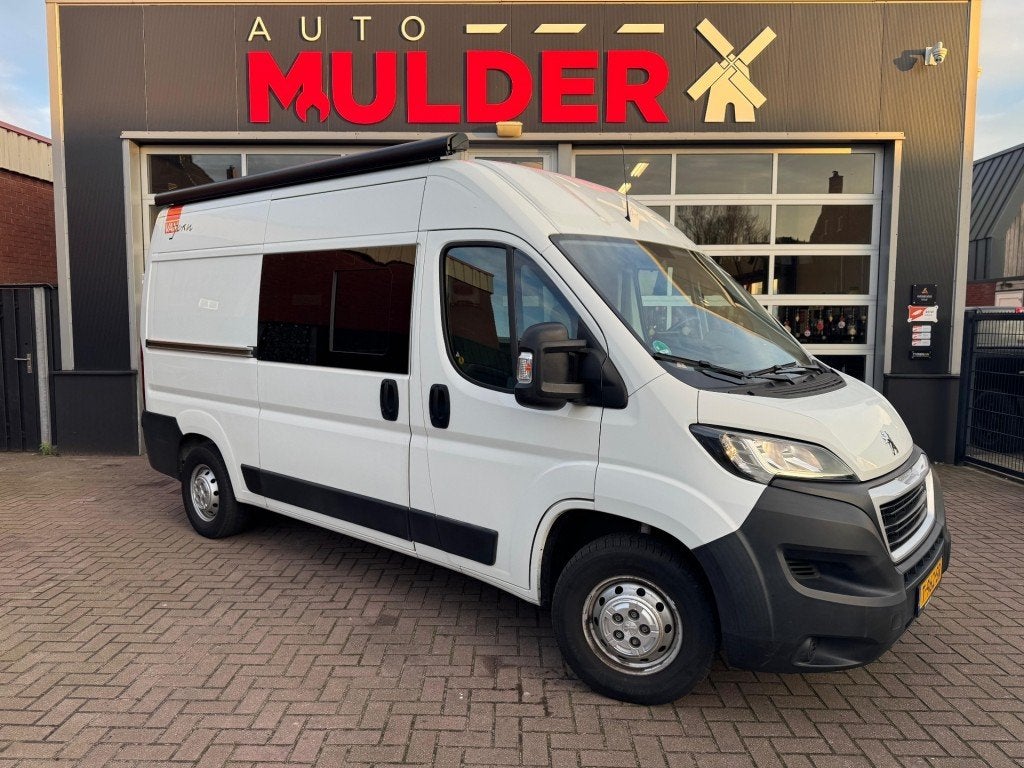 Peugeot BOXER 2.2 BLUE HDI EURO 6 L2H2 - VAN JORN BUSCAMPER, Gebruikt, Euro 6, 241 €/maand, 4 stoelen