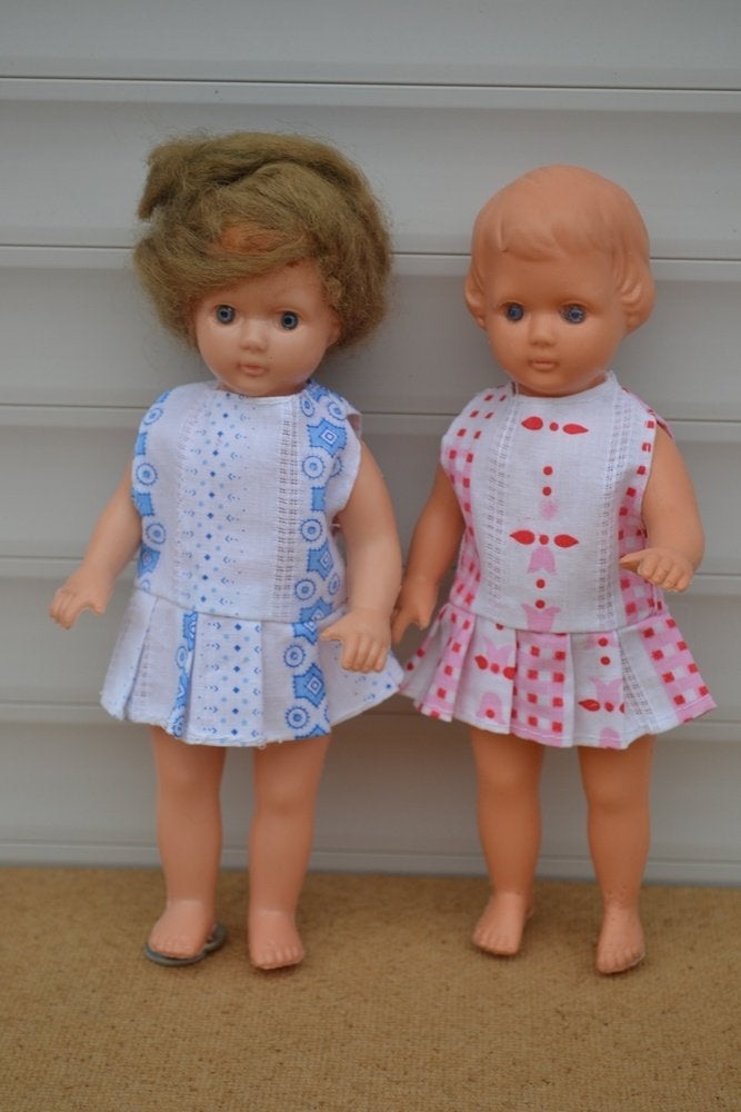 2 Originele wildebras popjes met originele kleding NR 8734, Ophalen of Verzenden, Zo goed als nieuw, Pop
