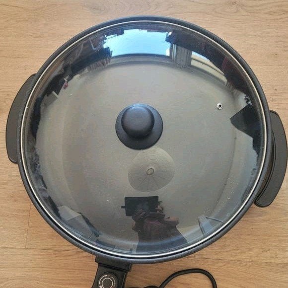 Ruime elektrische pan hapjespan pizzapan multipan 40 cm, Ophalen, Gebruikt