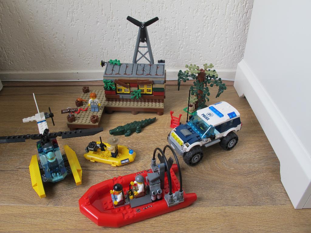 Lego City 60068 Moeraspolitie Boevenschuilplaats, Compleet, City, Lego, Ophalen of Verzenden