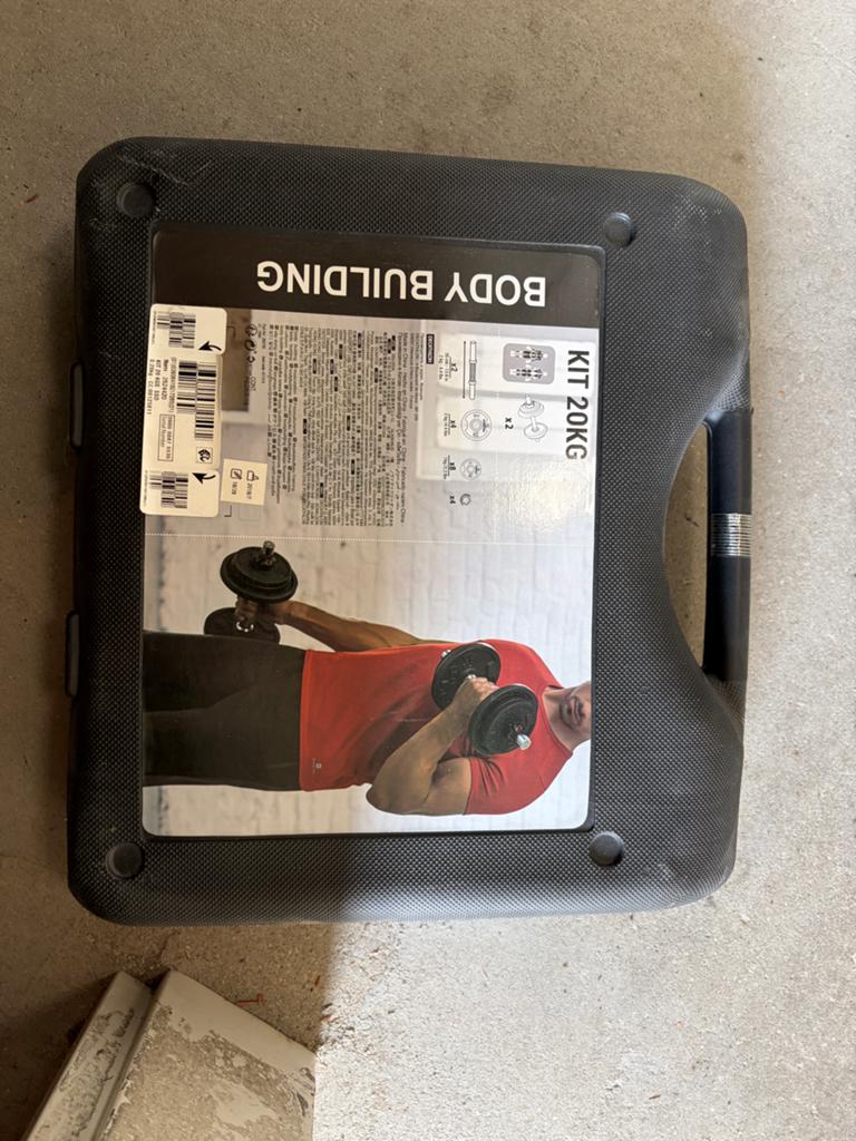 Dumbbellset 20kg in koffer, Sport en Fitness, Fitnessmaterialen, Ophalen, Gebruikt, Armen, Halterset