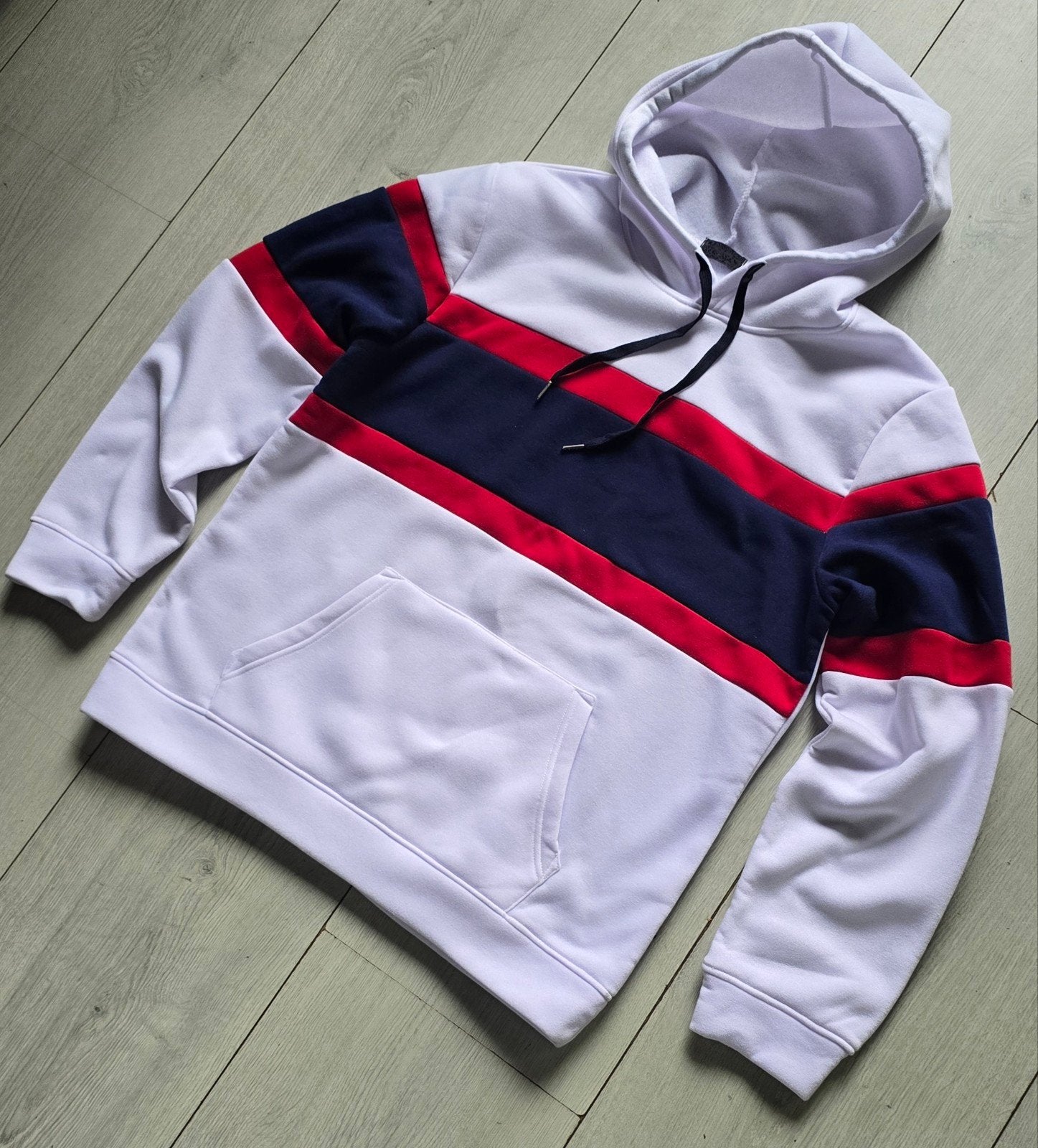 Shein hoodie wit met rode en blauwe strepen - Maat XL, SHEIN, Wit, Maat 56/58 (XL), Ophalen of Verzenden