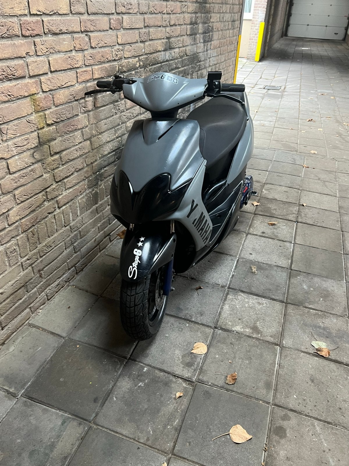 Nette Yamaha Jog R - Zwaar Opgevoerd - Loopt 122 km/u, Ophalen of Verzenden, Gebruikt, Benzine, Yamaha