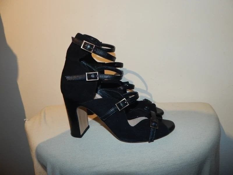 Essentiel Antwerp pumps open bandjes over de voet ZGAN37, Verzenden, Zwart, Sandalen of Muiltjes, Zo goed als nieuw