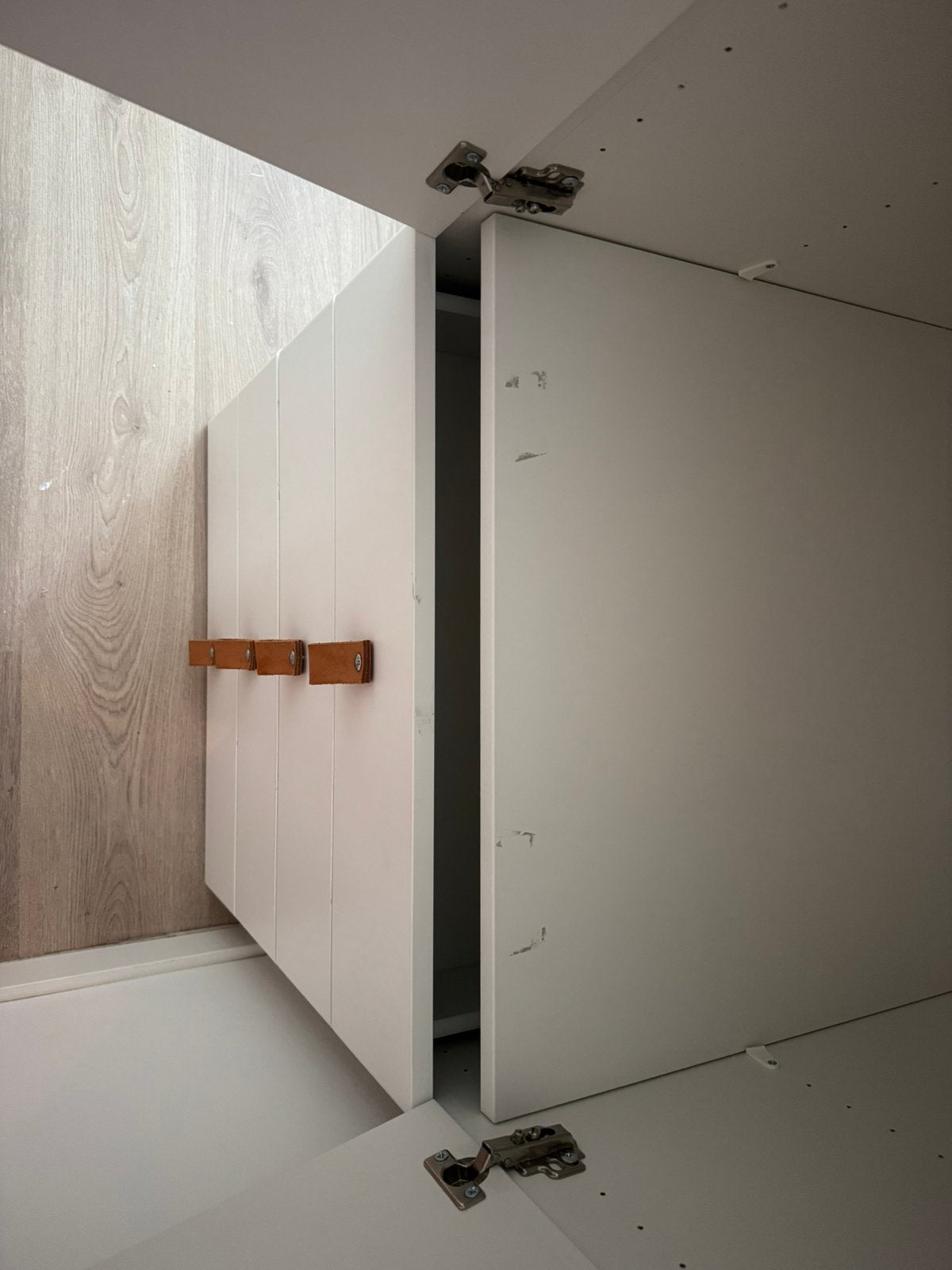 Foto 6 van Kledingkast kinderkamer Ikea Besta