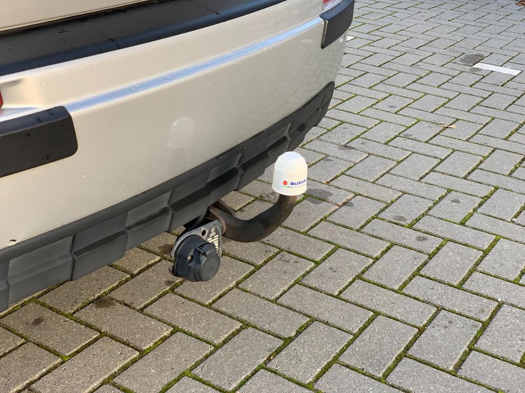 Suzuki SX4 1.6 Comfort | AIRCO | TREKHAAK | NAP, Voorwielaandrijving, Gebruikt, Zwart, 4 cilinders