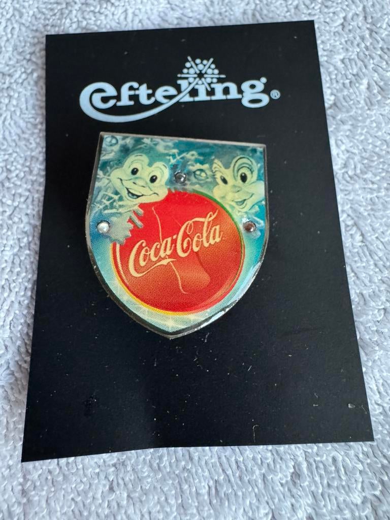 Nieuwe Efteling Coca Cola Pin, Verzamelen, Efteling, Ophalen of Verzenden, Nieuw, Button of Speldje