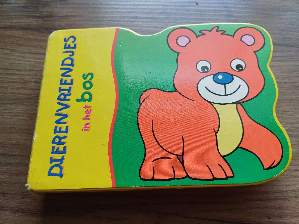 Dierenvriendjes in het bos, Ophalen of Verzenden, Gelezen