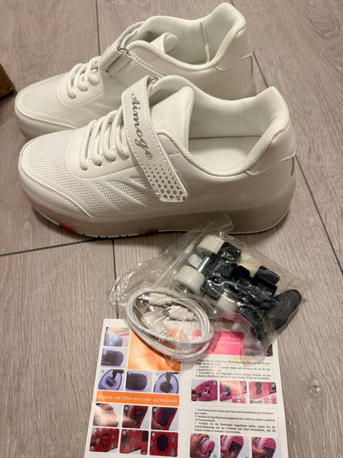 Nieuwe LED Sneakers met Wieltjes – Maat 36, Ophalen, Jongen of Meisje, Schoenen, Nieuw