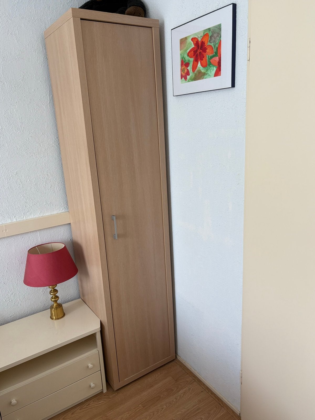 Nette slaapkamerkast met veel opbergruimte, Ophalen, Minder dan 50 cm, Gebruikt, 200 cm of meer
