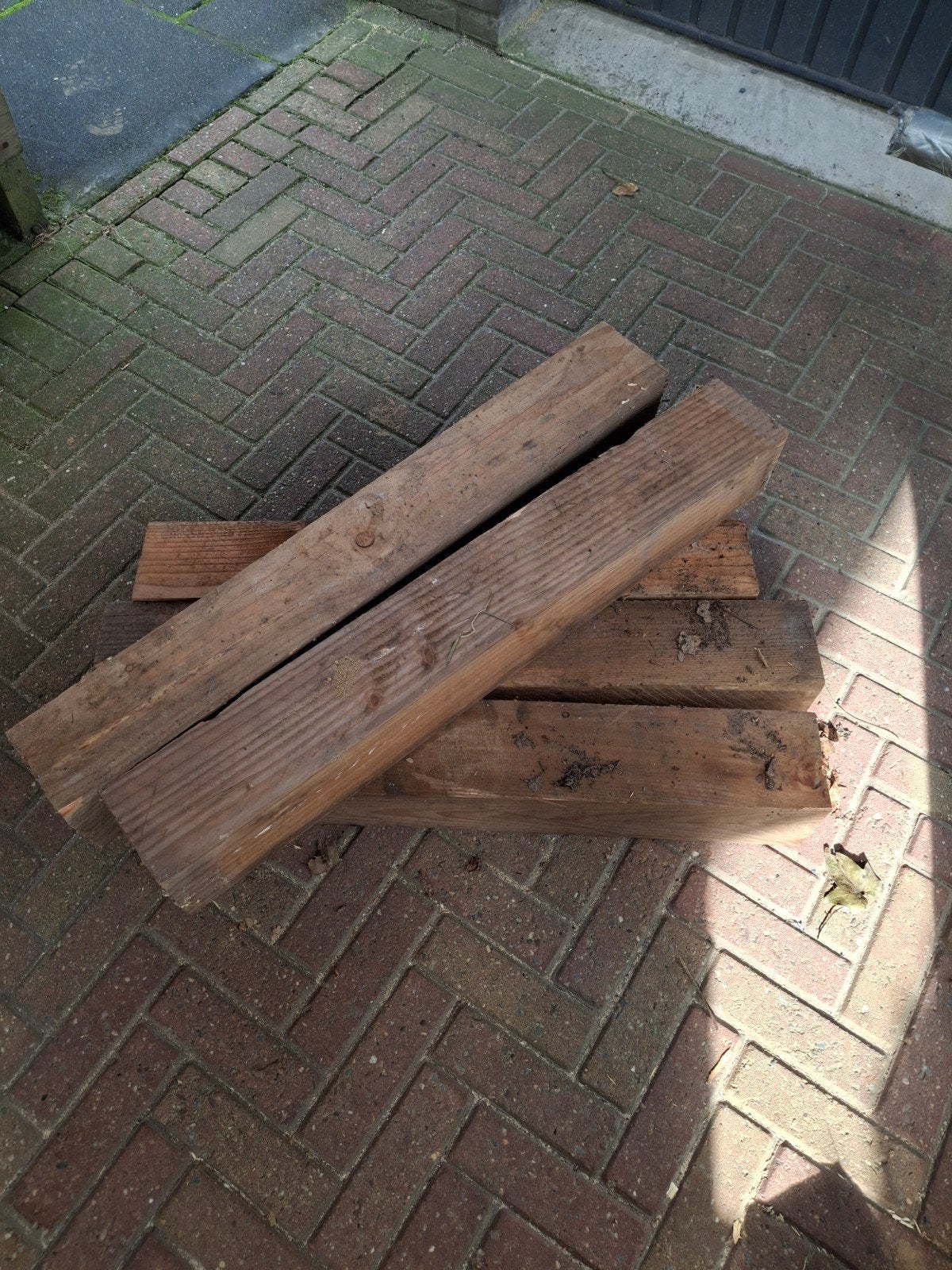 restanten van douglas hout, Ophalen, Minder dan 25 mm, Plank, Minder dan 200 cm