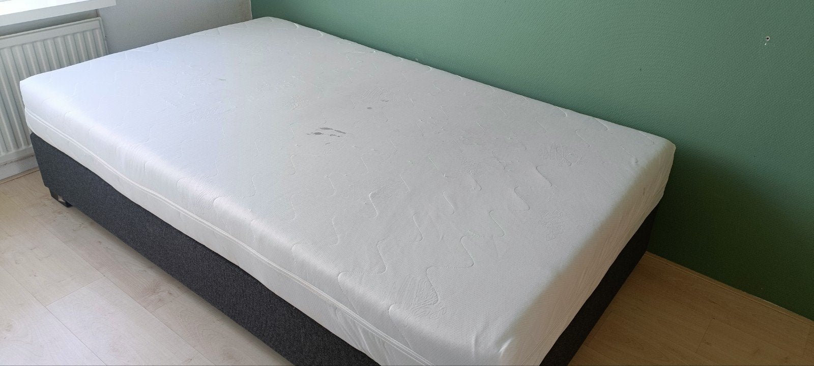 Eastborn Boxspring 200x120x50 cm, Ophalen, Gebruikt, Bruin, Twijfelaar