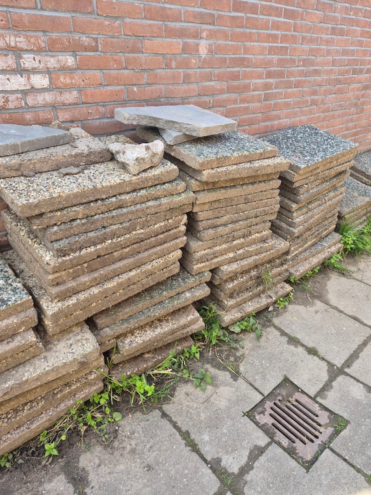 Gratis grind tegels, Tuin en Terras, Ophalen, Gebruikt, Grind, Terrastegels