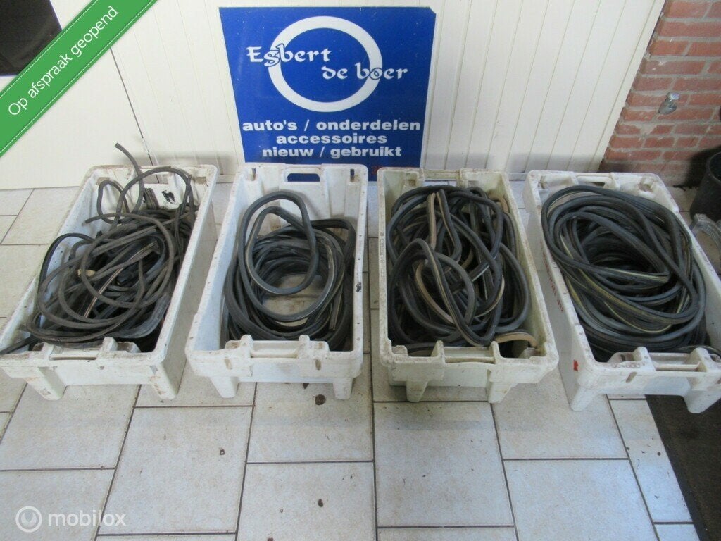 Raamrubber deurrubber Manta B + veel onderdelen op voorraad, Gebruikt, Opel, Ophalen of Verzenden, Opel