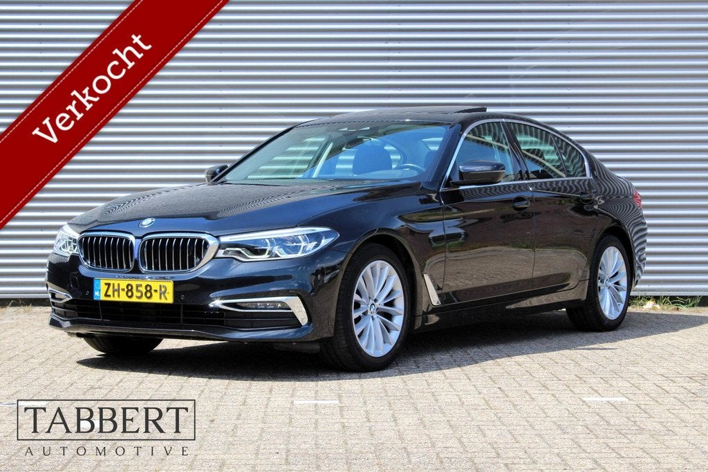 BMW 5-serie 520i High Executive Edition Dakraam Luxury Line, Auto's, Automaat, 1998 cc, Achterwielaandrijving, Gebruikt