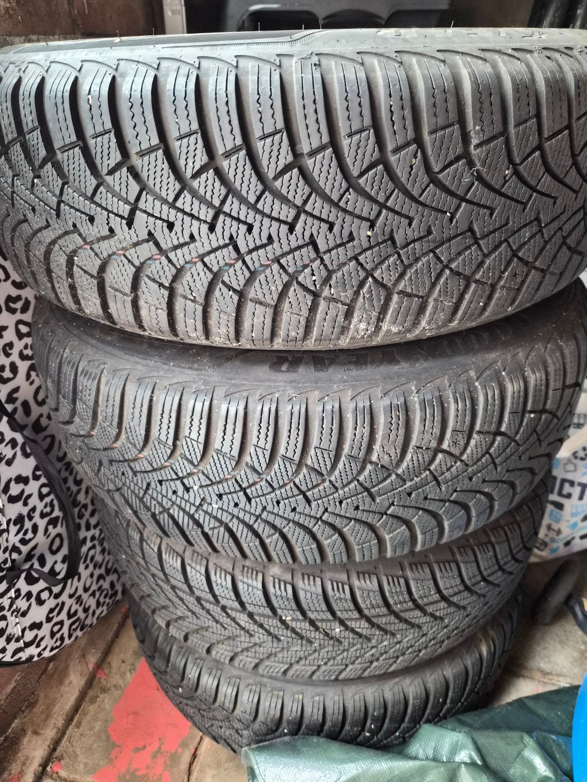 Goodyear UltraGrip winterbanden 205/60 R16, Ophalen, Gebruikt, 16 inch, Band(en)