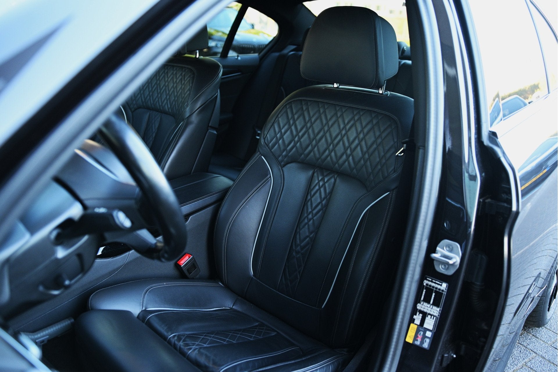 BMW 5 Serie 530e High Executive M Sport Automaat / Trekhaak, Auto's, Gebruikt, 4 cilinders, Met garantie (alle), Bedrijf