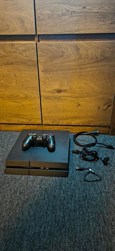 ​PS4 Console Set – Complete set voor een scherpe prijs!, Spelcomputers en Games, Ophalen, Met 1 controller, Original, 500 GB