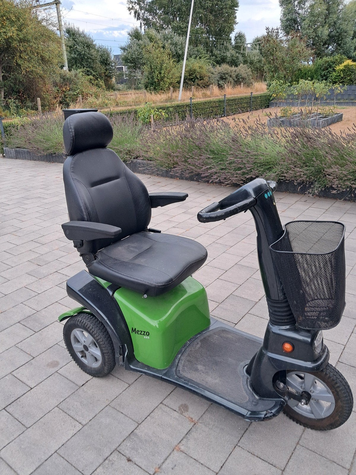 Mezzo scootmobiel, Gebruikt, 16 km/u of meer, 46 km of meer, Ophalen