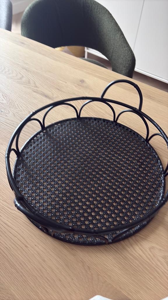 Zwart metalen dienblad 37 cm doorsnee, Ophalen of Verzenden, Zo goed als nieuw, Rond, Metaal