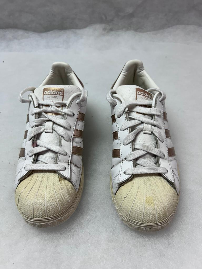 ADIDAS WIT/GOUD, Ophalen of Verzenden, Gebruikt, Hardloopschoenen, Adidas