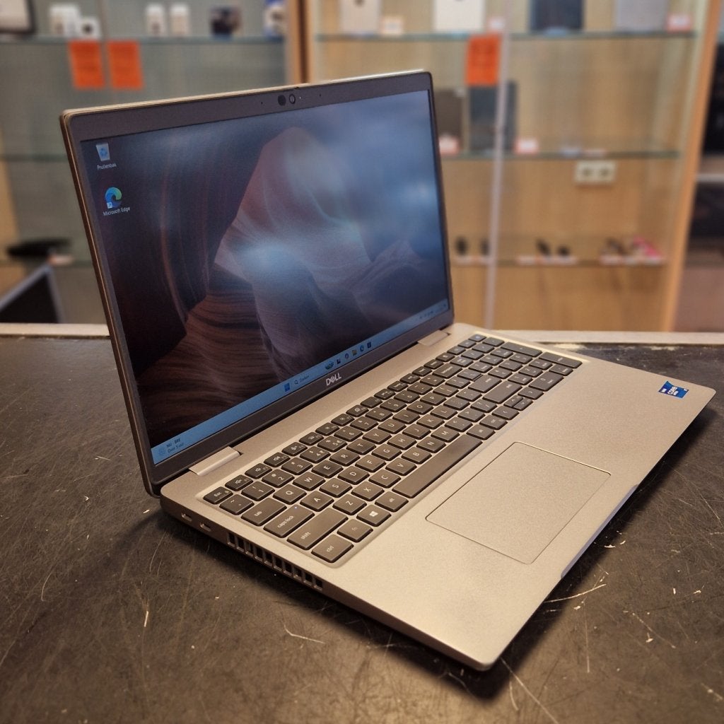 Dell Latitude 5520 Intel Core i7-1185G7 V Pro 16GB 512GB SSD, Computers en Software, Dell, Zo goed als nieuw, Support@Dell.com