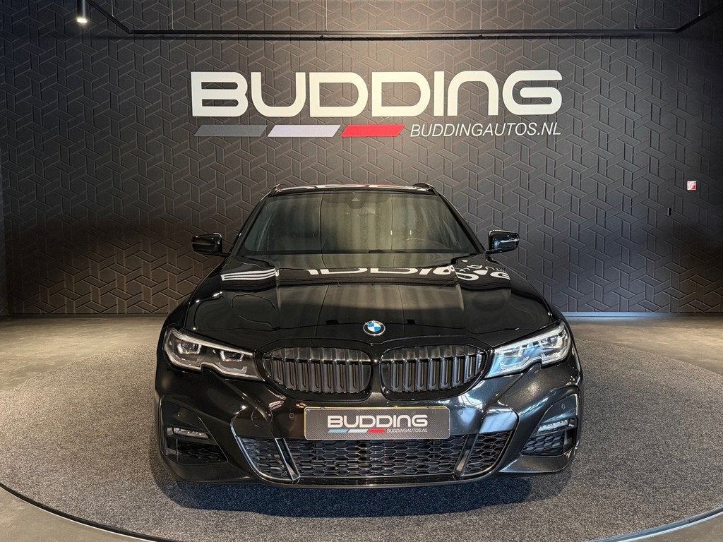 BMW 3 Serie Touring 318i Business Ed | M-sport | Trekhaak |, Automaat, 1998 cc, Achterwielaandrijving, Gebruikt