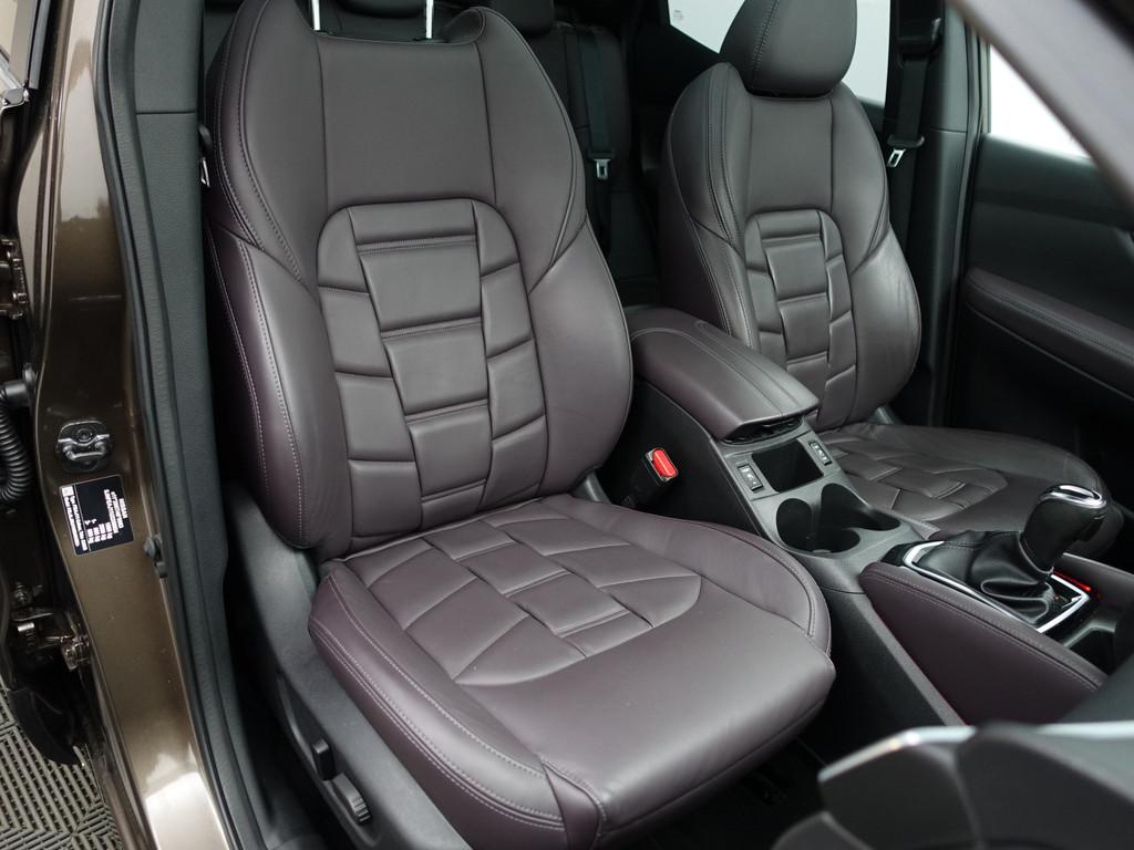 Nissan QASHQAI 1.2 Tekna + Aut- Custom Interieur, Panoramada, Auto's, 4 cilinders, 116 pk, 1000 kg, Qashqai