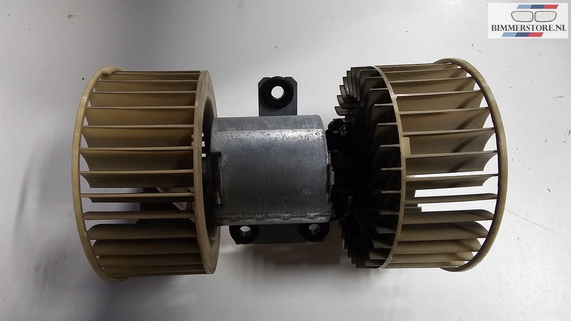 Kachelmotor met airco BMW 5 serie E39 64118372493 8372493, Gebruikt, -, -, Ophalen of Verzenden
